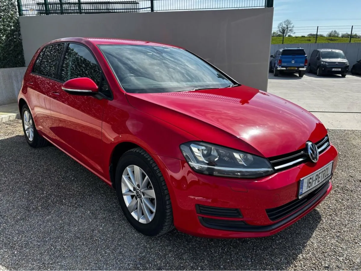 Volkswagen Golf 1.2 TSI Bluemotion - Image 1