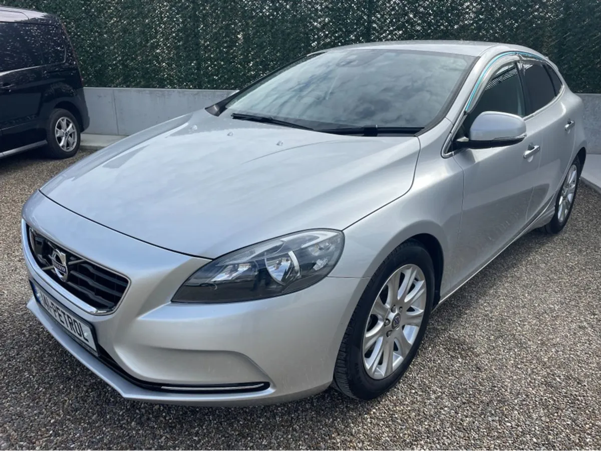 Volvo V40 2014 - Image 3