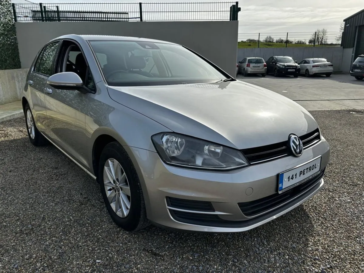 Volkswagen Golf 1.2 TSI Bluemotion - Image 1