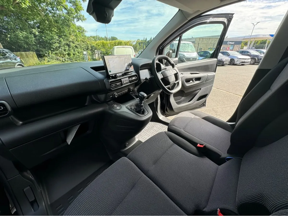Opel Combo Sportive 1.5 L1h1 100PS - Image 3