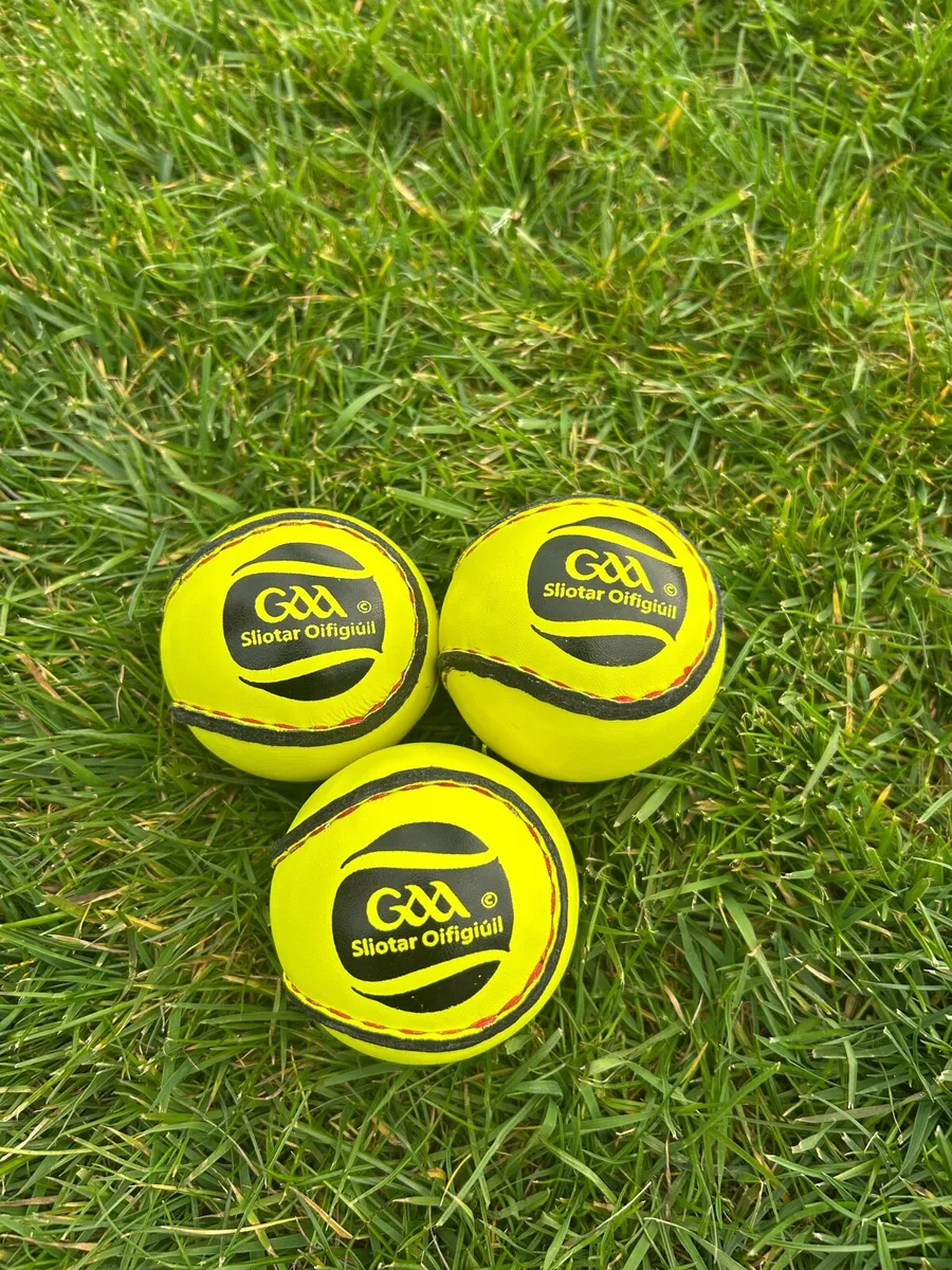 Yellow Size 4 Sliotars /Hurling/Hurley - Image 1