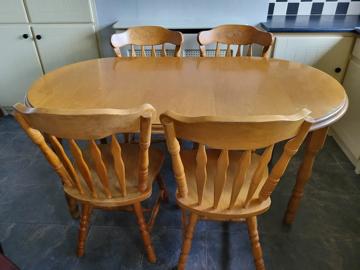Dining room/kitchen table and chairs - Image 1