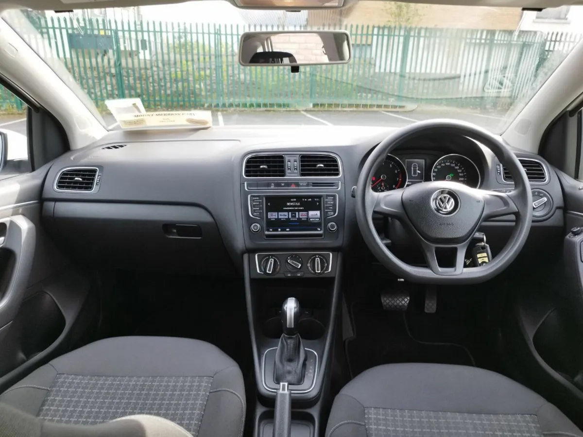 2017 Volkswagen Polo  TSI DSG AUTO - Image 4