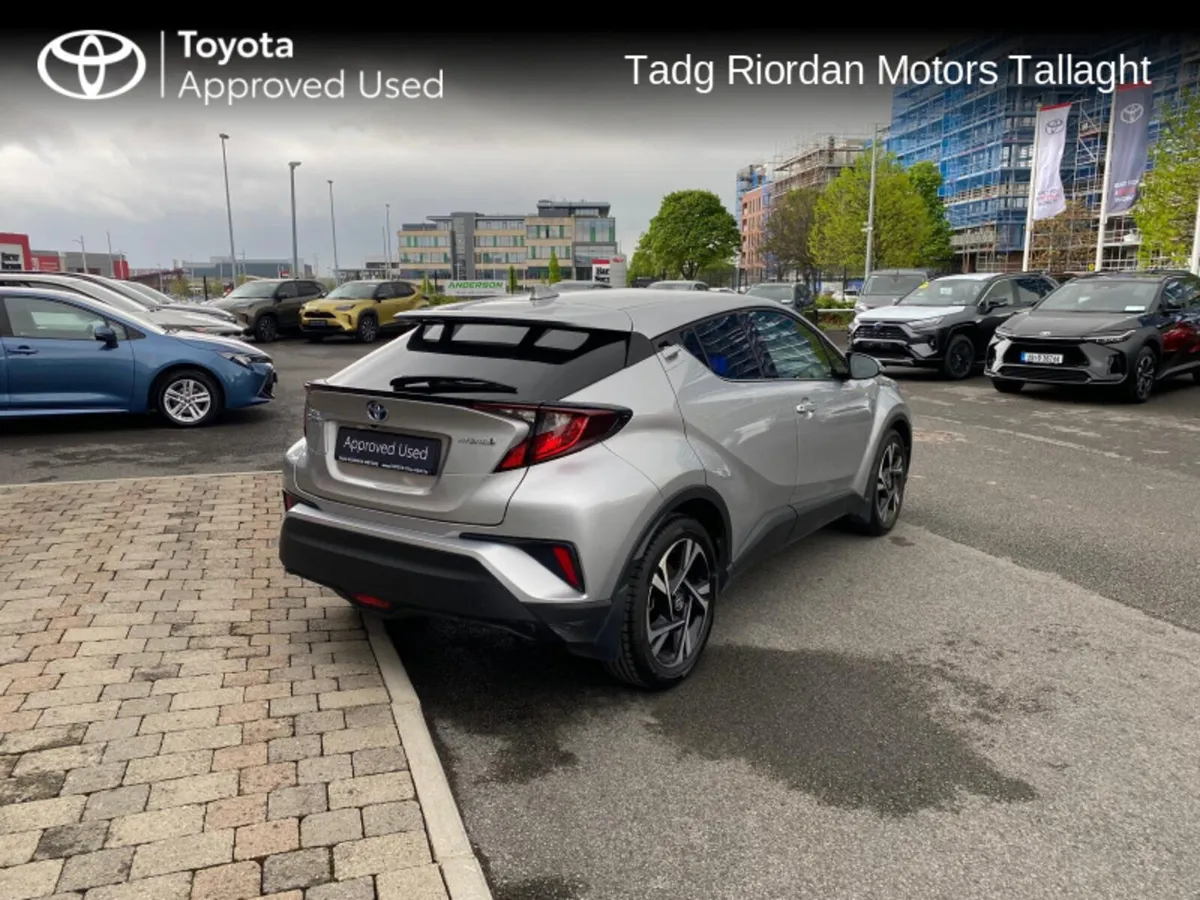 Toyota C-HR HYBRID SPORT - Image 2