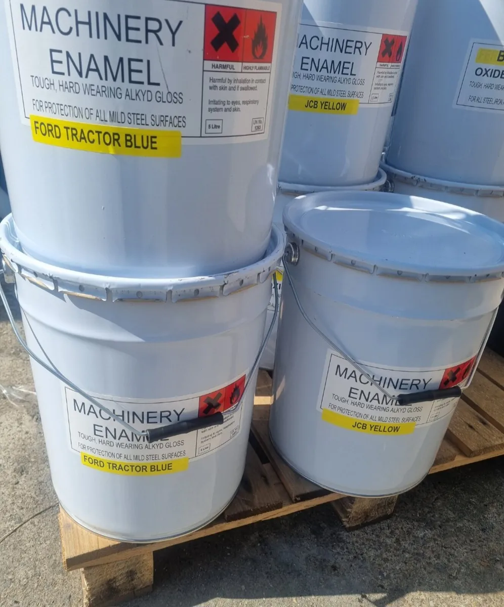 Oxide paint 20 liters €80 per drum contact me - Image 2