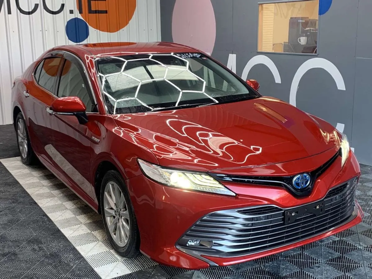 Toyota Camry Toyota Camry 2.5 Hybrid / 39k KMS / - Image 1