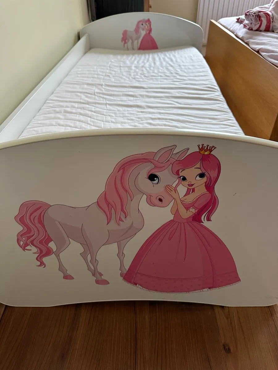 Bed for girl - Image 1