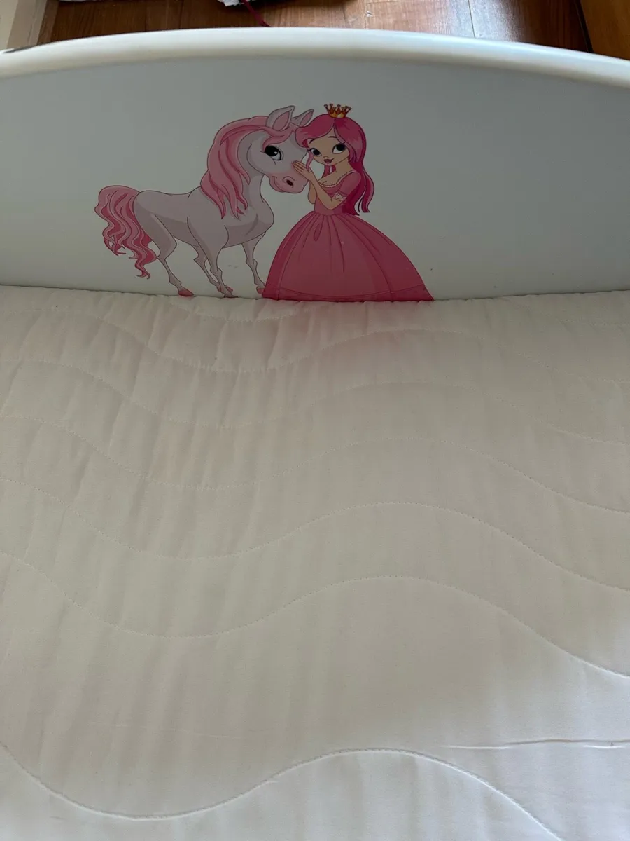Bed for girl - Image 3