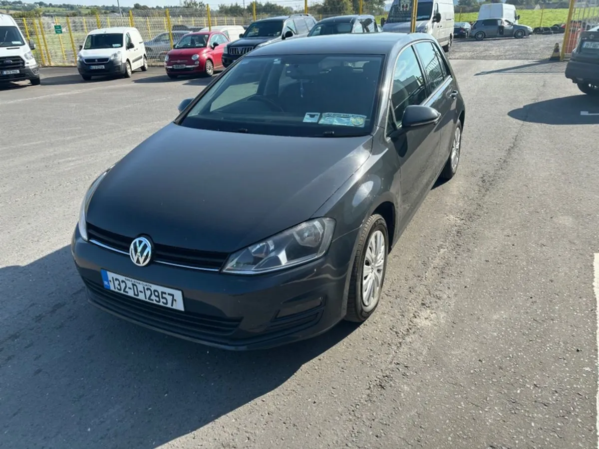 Volkswagen Golf Trendline 1.6 TDI Manual 5speed 9 - Image 4