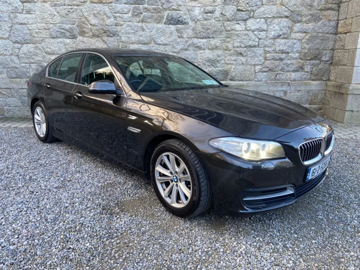 BMW 5 Series D F10 SE 4dr // 200 Road Tax // full - Image 4