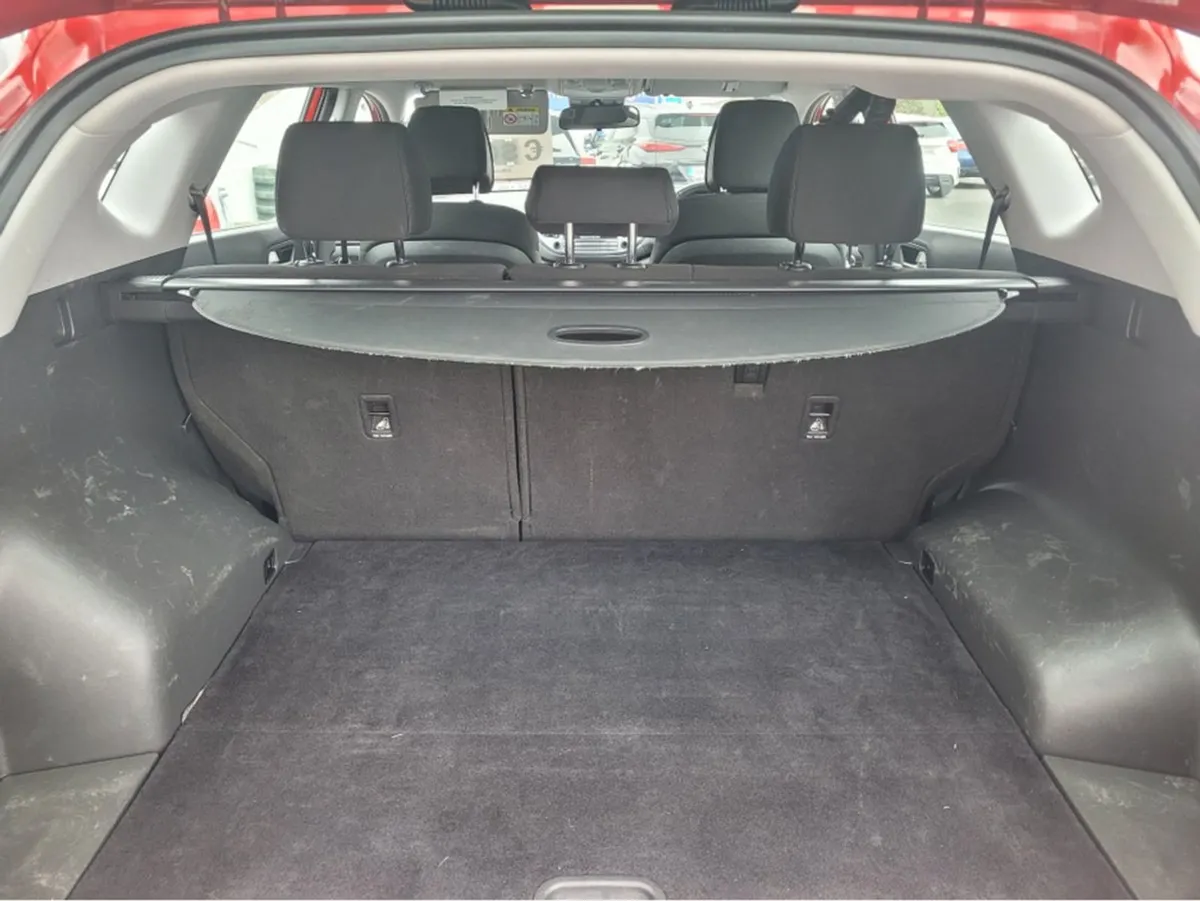 Hyundai Tucson 1.7 SE NAV BLD 116PS 5DR - Image 4