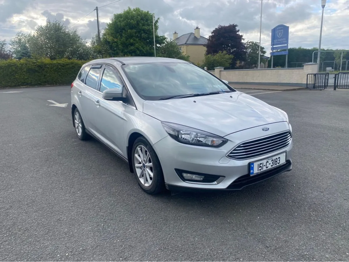 Ford Focus Titanium 1.6 Tdci 95ps ES Estate 4 - Image 2