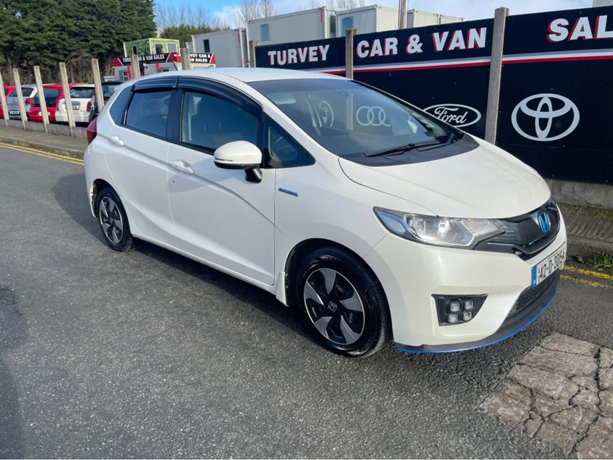 Honda Fit Daa-gp5 Hybrid 5DR Auto - Image 2