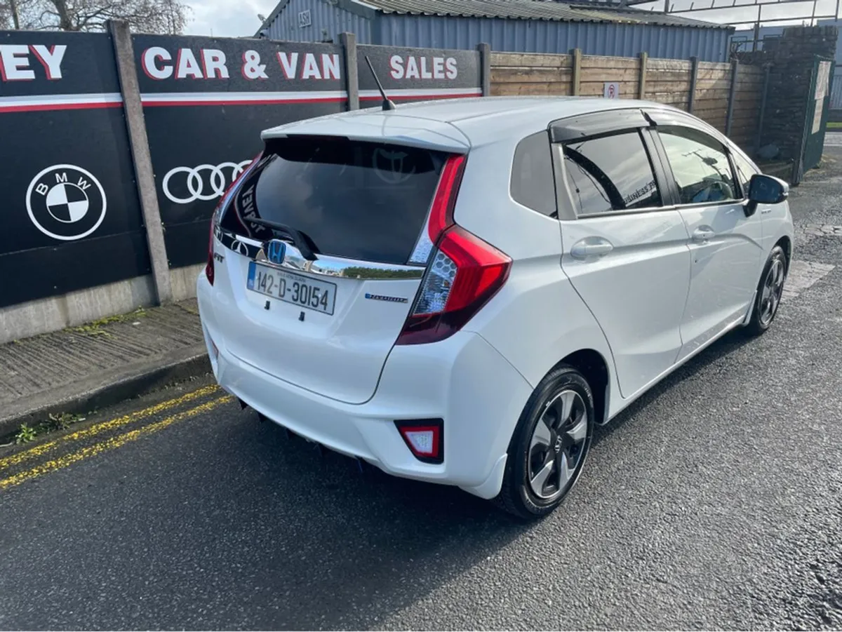 Honda Fit Daa-gp5 Hybrid 5DR Auto - Image 3