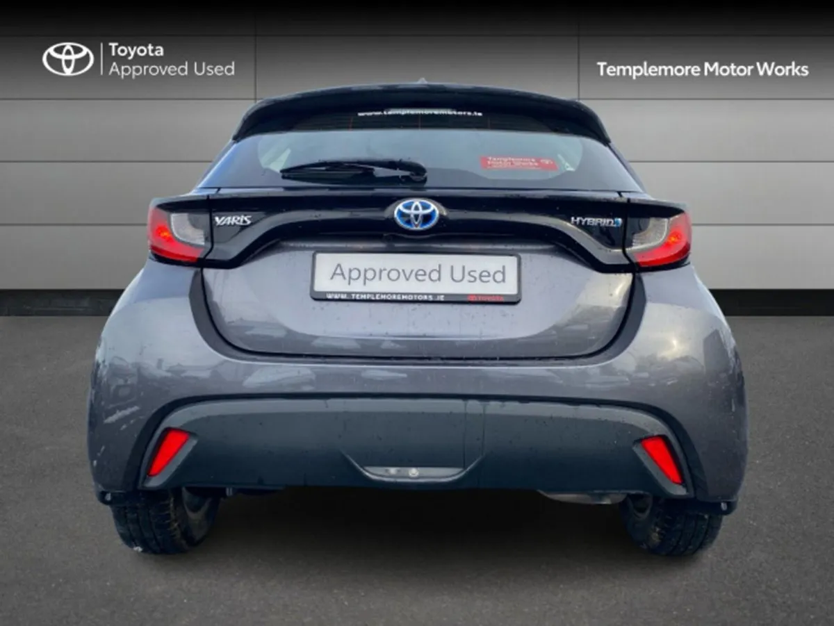 Toyota Yaris Yaris 1.5 Hybrid Luna - Image 4