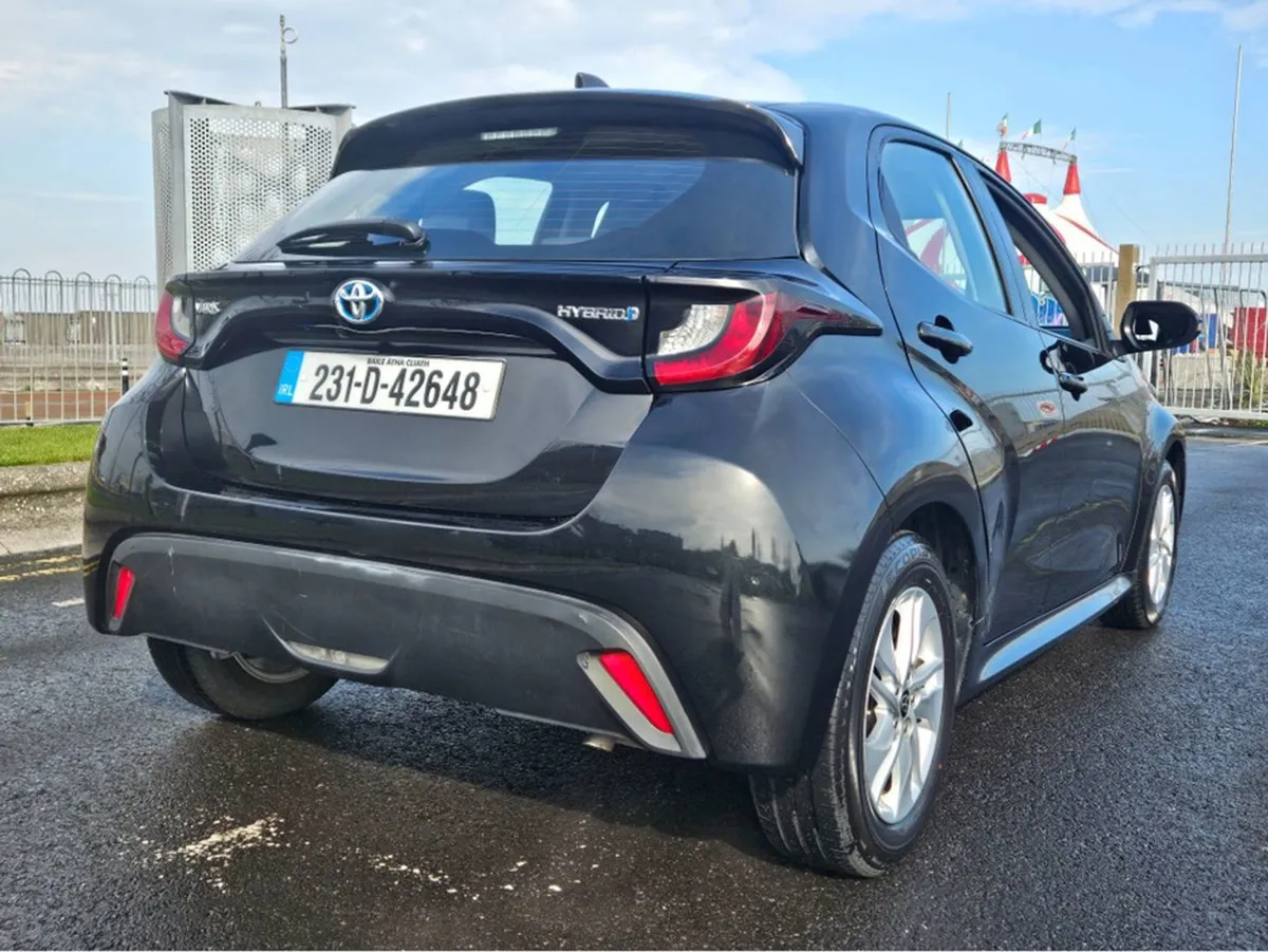 Toyota Yaris 1.5 Hybrid Luna 4DR Auto - Image 4