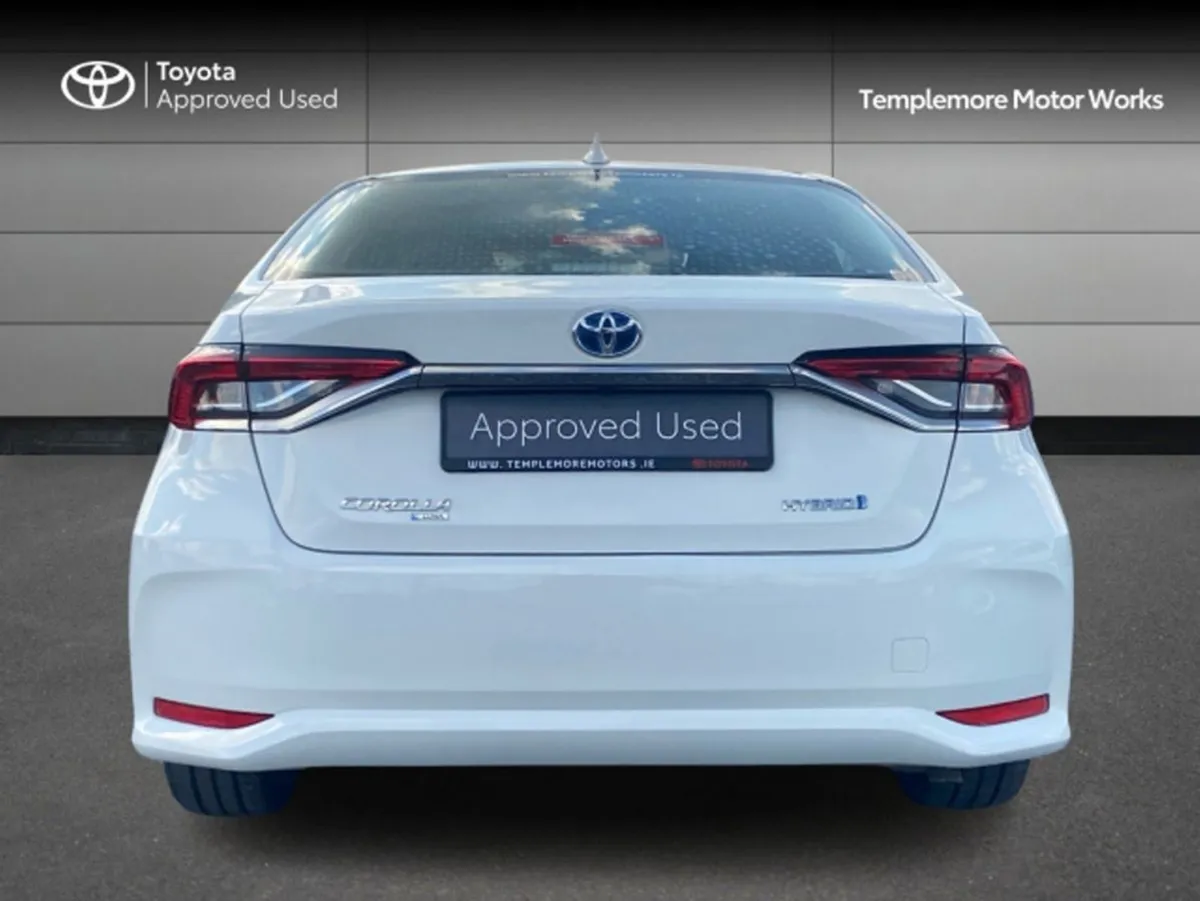 Toyota Corolla HYB Luna Saloon 4DR Auto Hybrid - Image 4