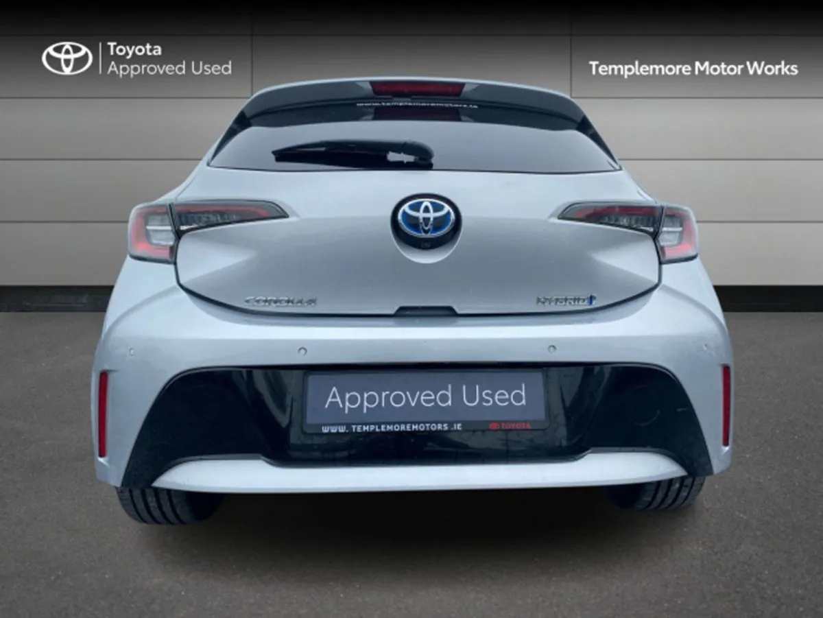 Toyota Corolla 1.8 High Spec Corolla Hatch Hybrid - Image 4