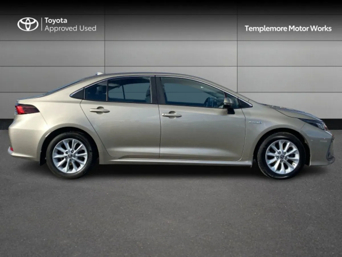 Toyota Corolla HYB Luna Saloon 4DR Auto Hybrid - Image 3