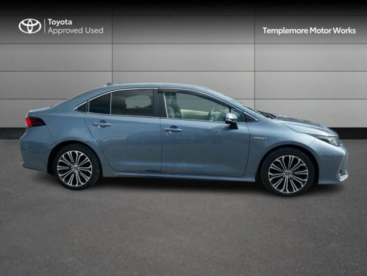 Toyota Corolla HYB Luna Sport  price Reduction - Image 3
