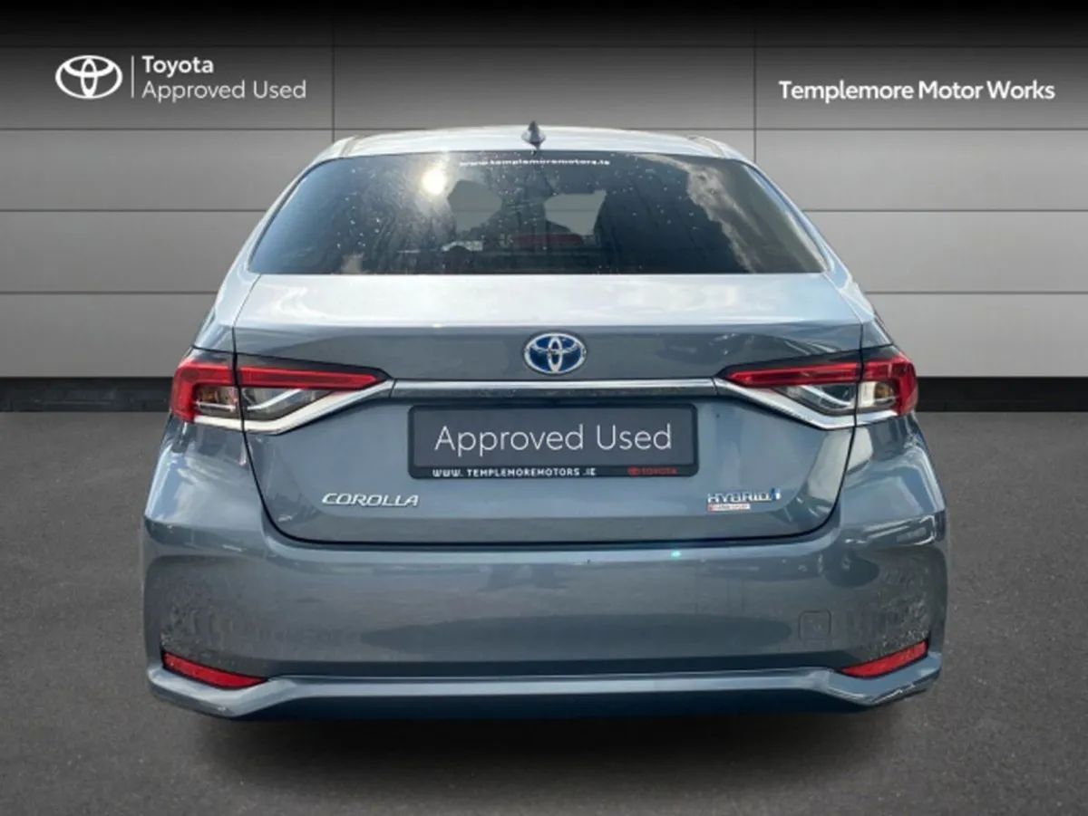 Toyota Corolla HYB Luna Sport  price Reduction - Image 4