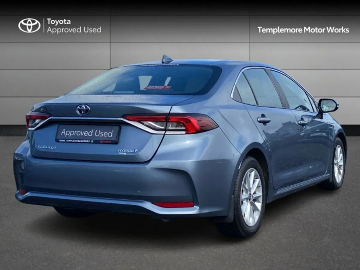 Toyota Corolla HYB Luna Saloon 4DR Auto - Image 2