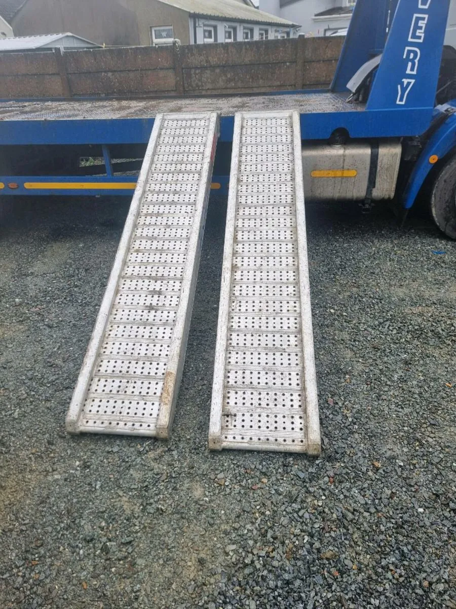 Loading ramps - Image 3