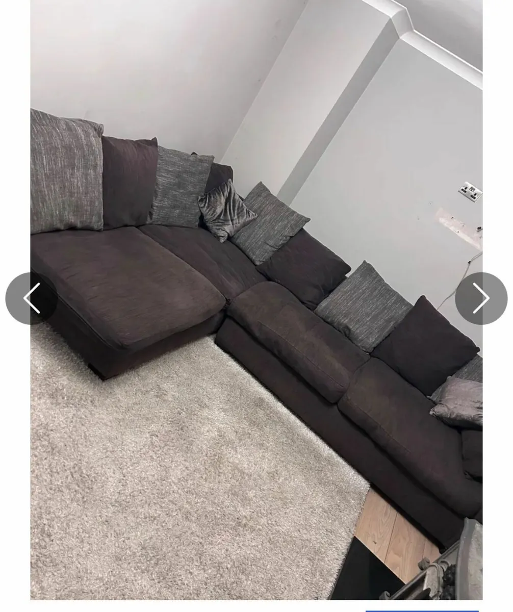 Large Corner Suite
