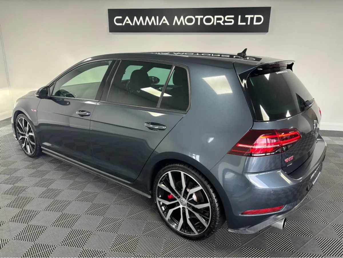 Volkswagen Golf Volkswagen Golf GTI Performance P - Image 4