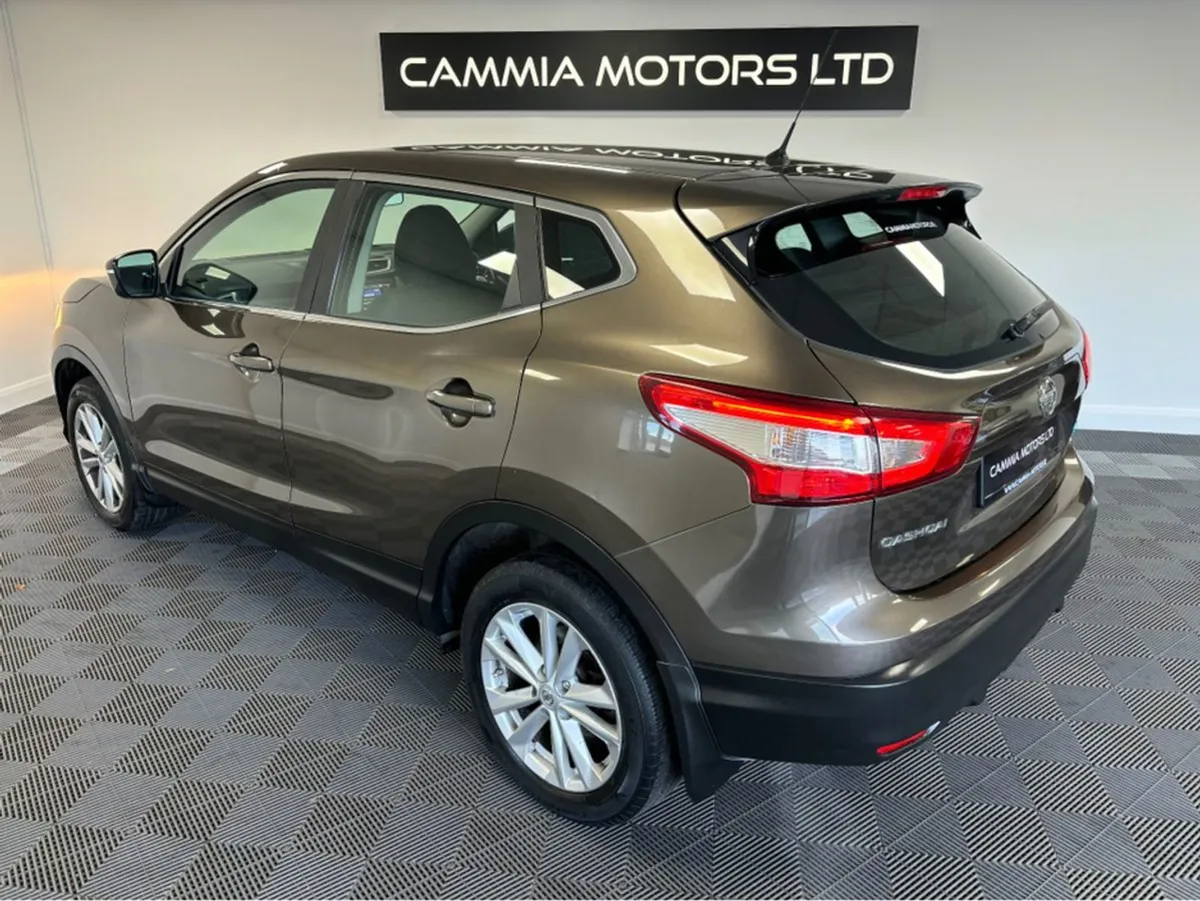 Nissan QASHQAI Nissan Qashqai 1.5 DSL SV 4DR - Image 3