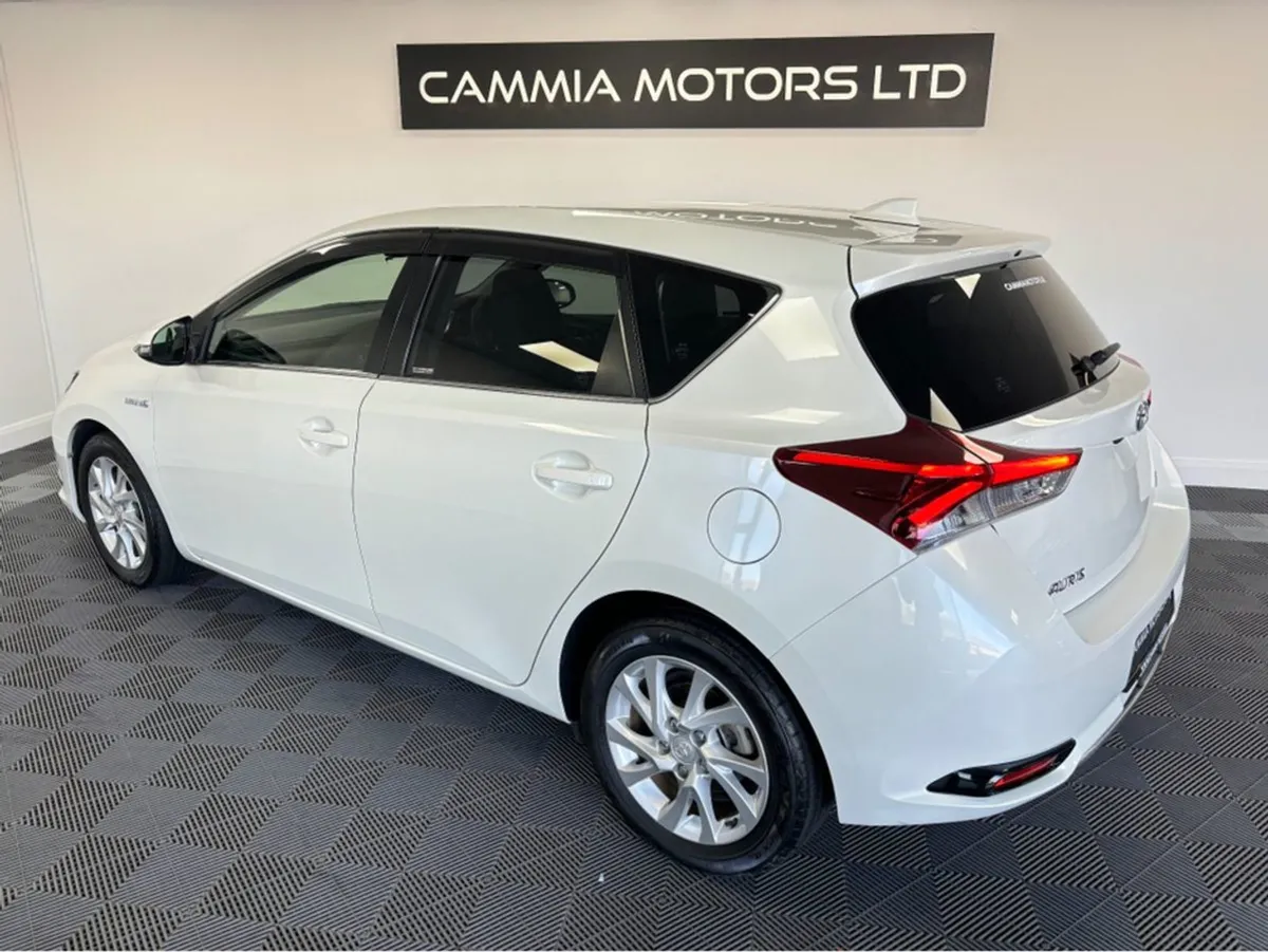 Toyota Auris Toyota Auris Hybrid - Image 3