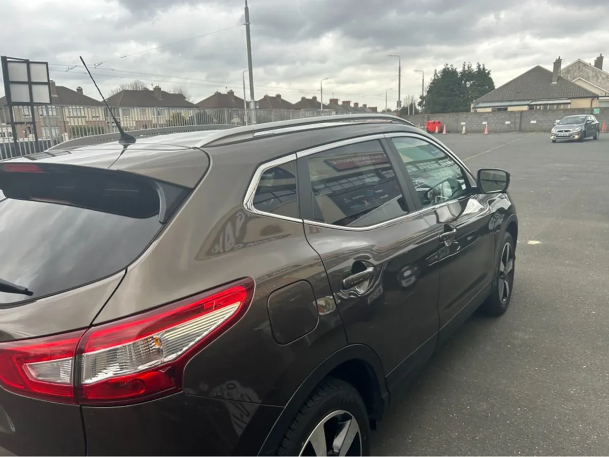 Nissan QASHQAI 1.2 Automatic////only 69000KLMS//I - Image 2