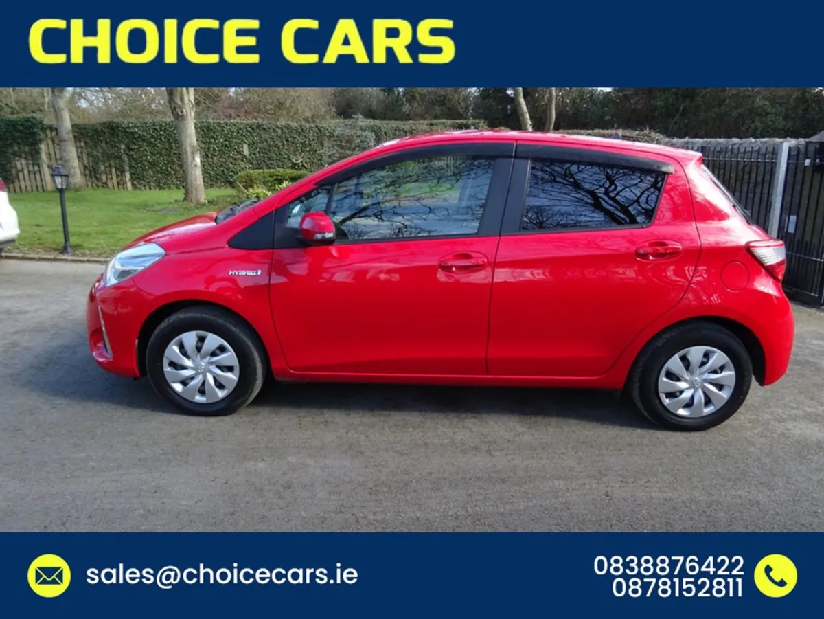 Toyota Yaris 1.5 Auto Hybrid Android Auto - Image 3