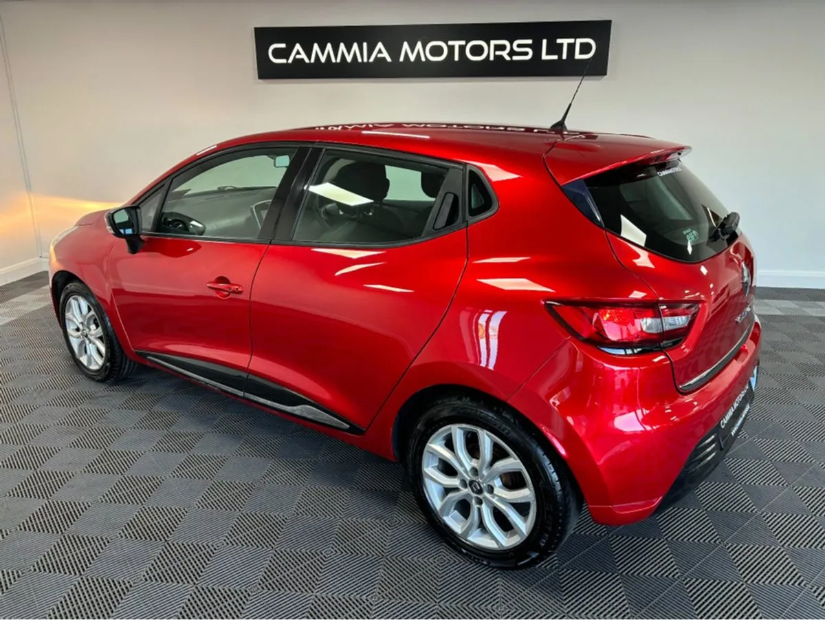 Renault Clio Renault Clio IV Dynamique NAV TCE 90 - Image 3