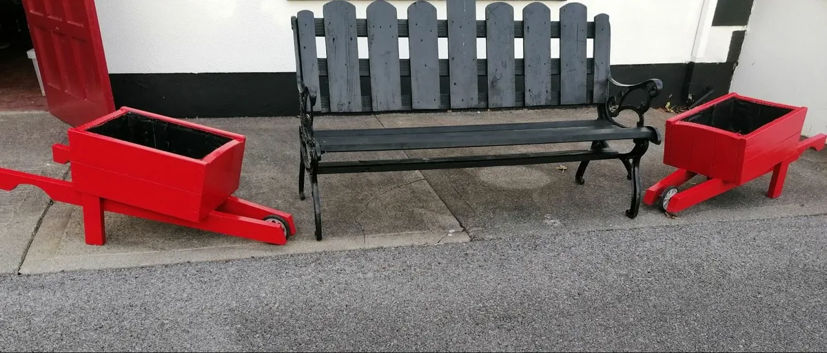 Garden furniture: Bench & 2 Wheel Barrows - Image 3