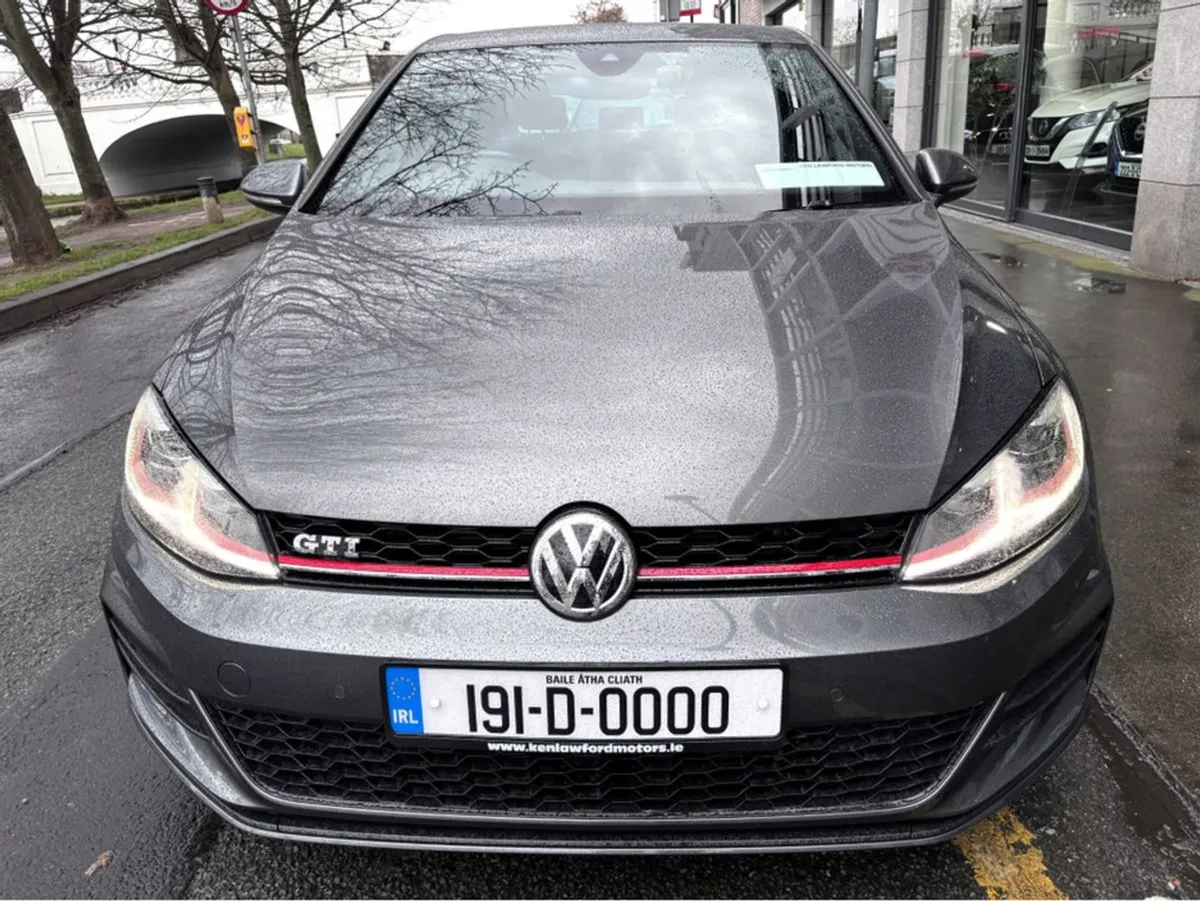 Volkswagen Golf 2.0 GTI DSG 5DR Auto - Image 3