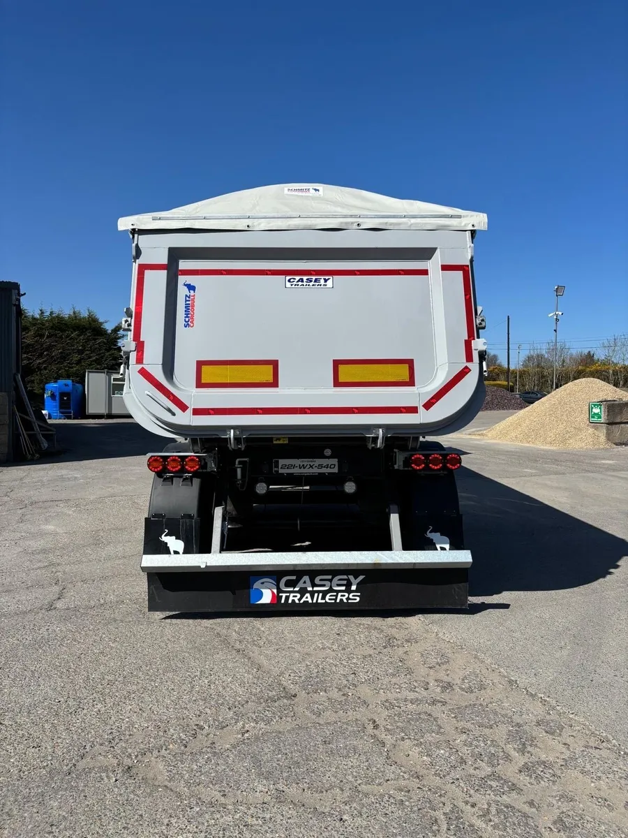 Tar Spec Schmitz Tipping Trailers - Image 2