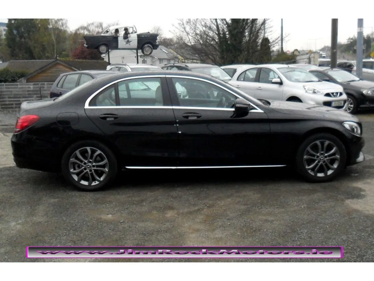 Mercedes-Benz C-Class 200 Avantgarde 4DR Auto.... - Image 4