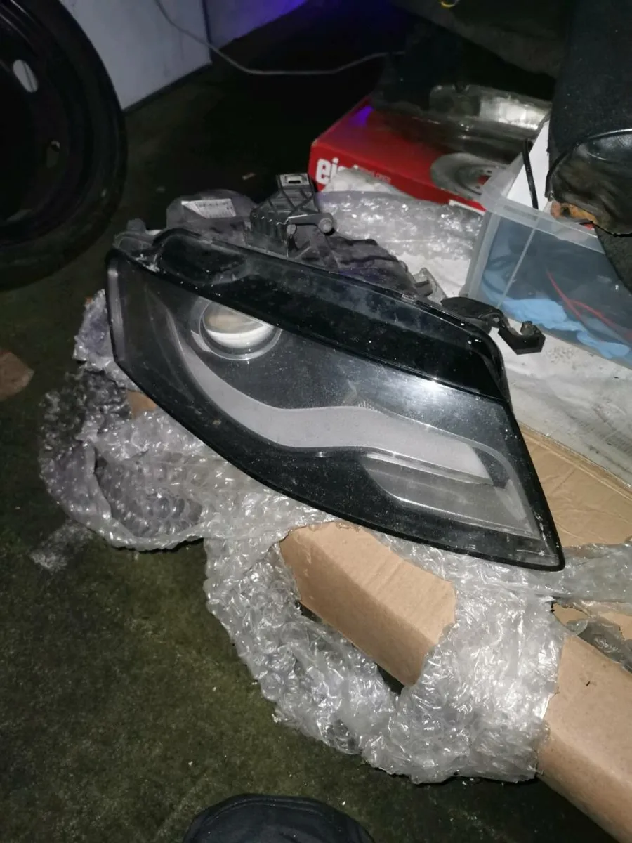 B8 S line audi headlamp driver side - Image 1