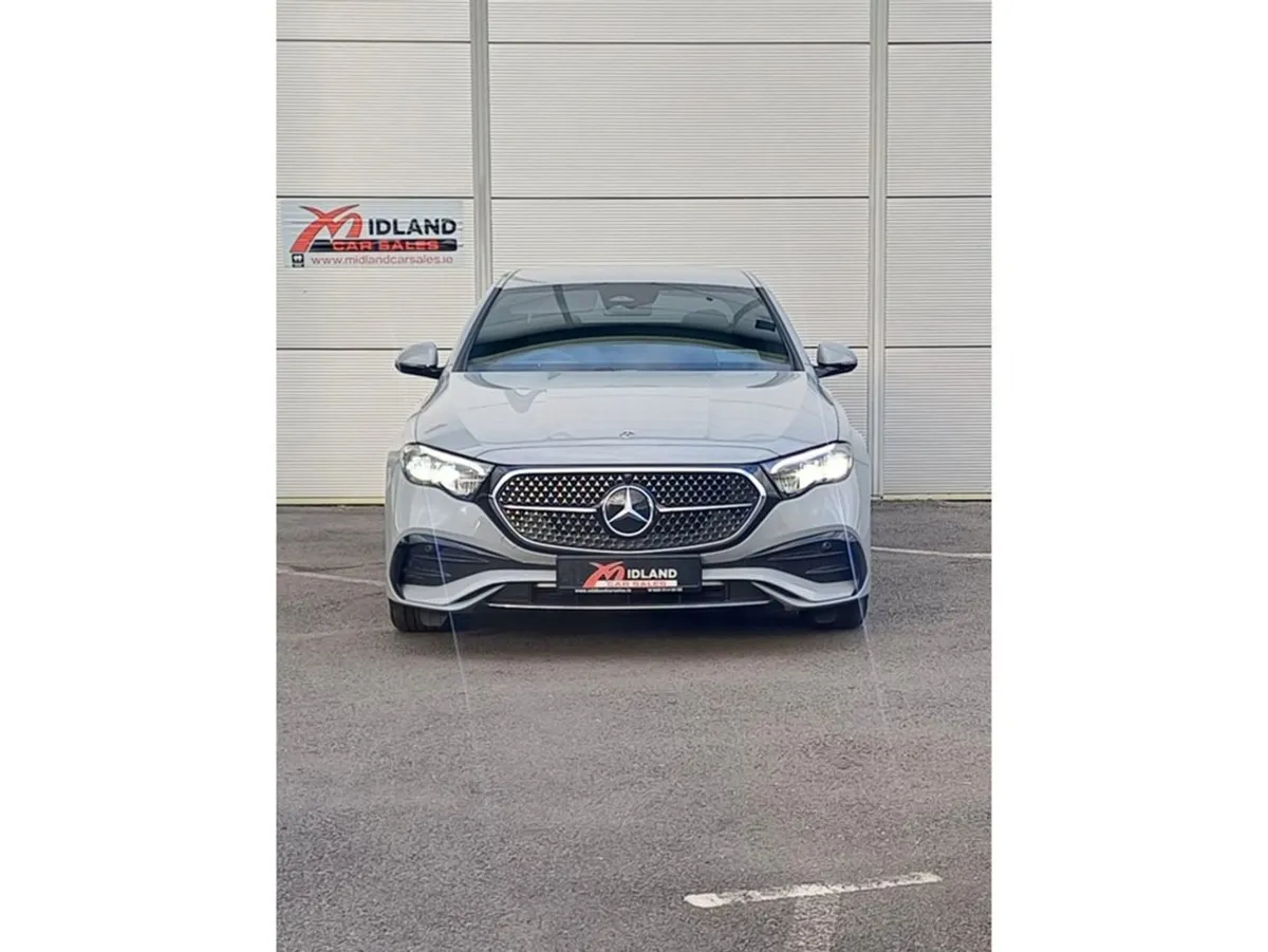 Mercedes-Benz E-Class E220d AMG Line Plus  alpine - Image 3
