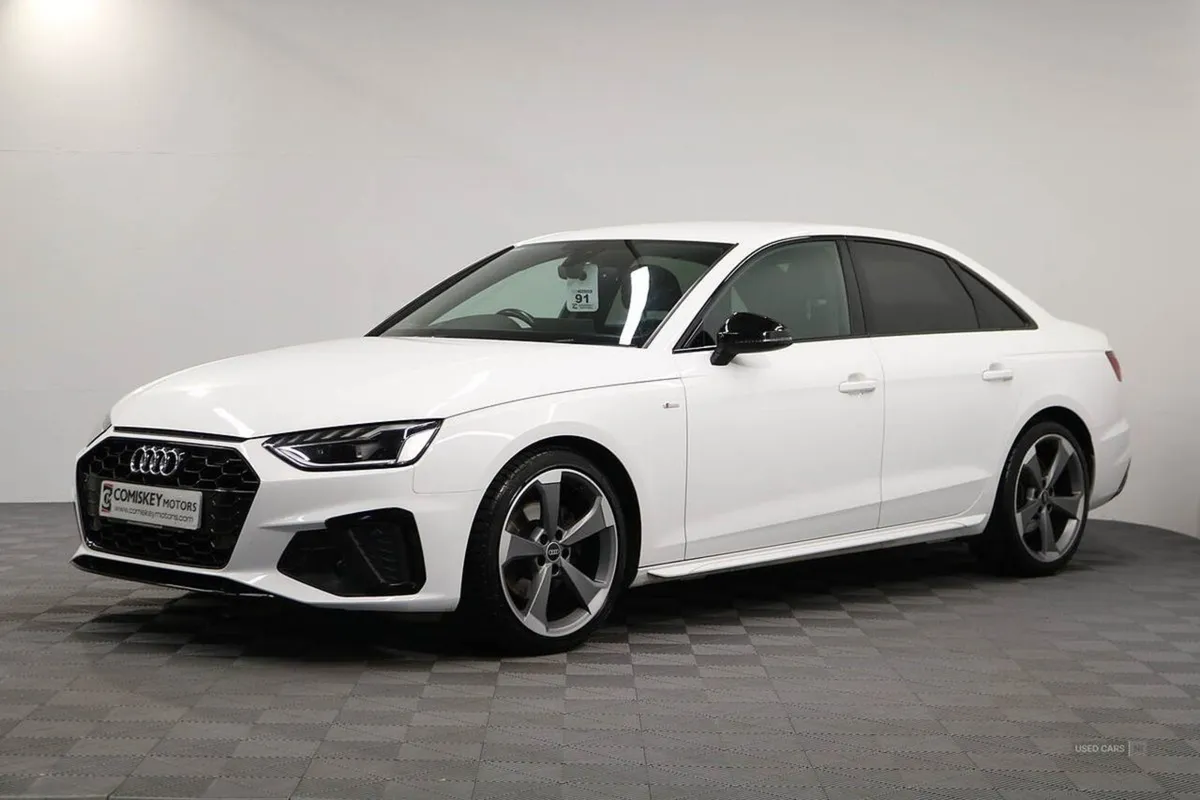 Audi A4 TDI Black Edition - Image 3