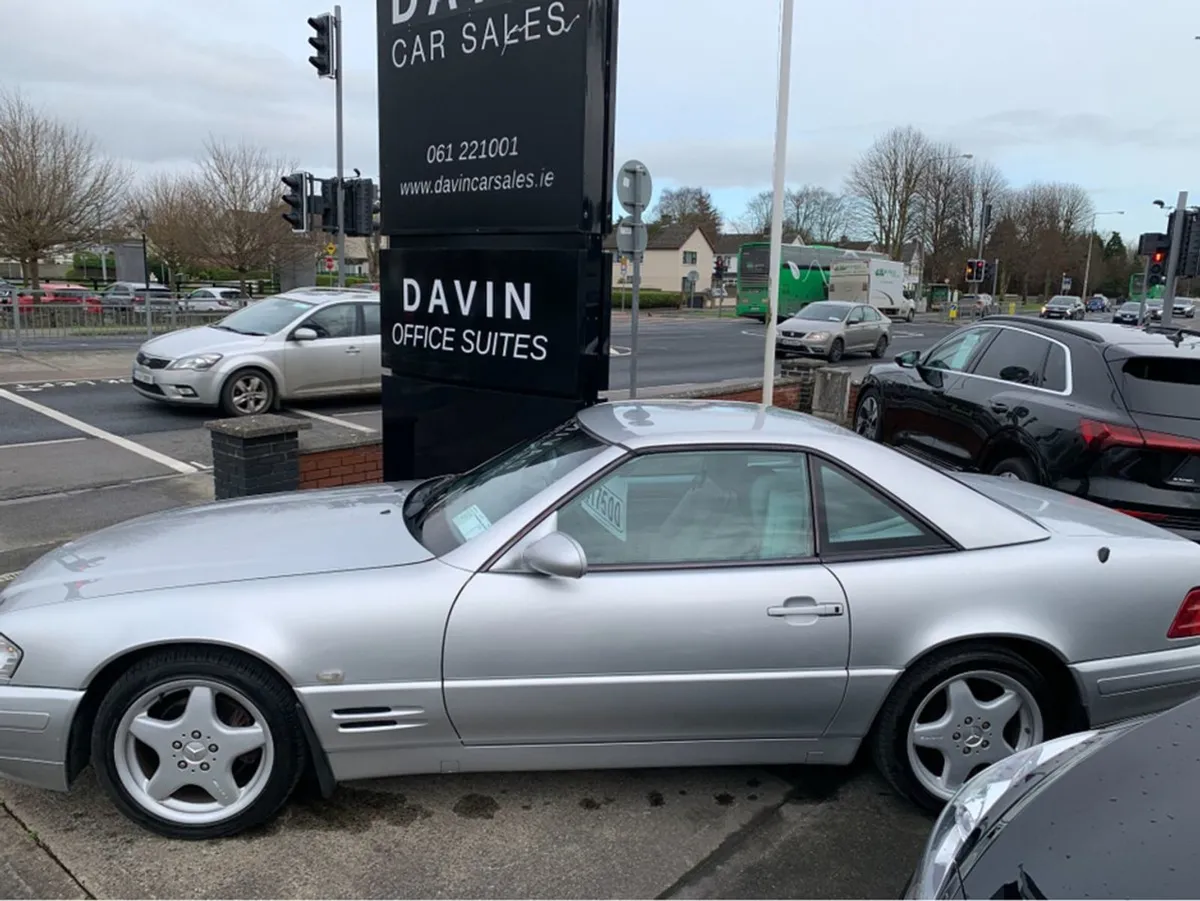 Mercedes-Benz SL-Class 320 Auto - Image 3