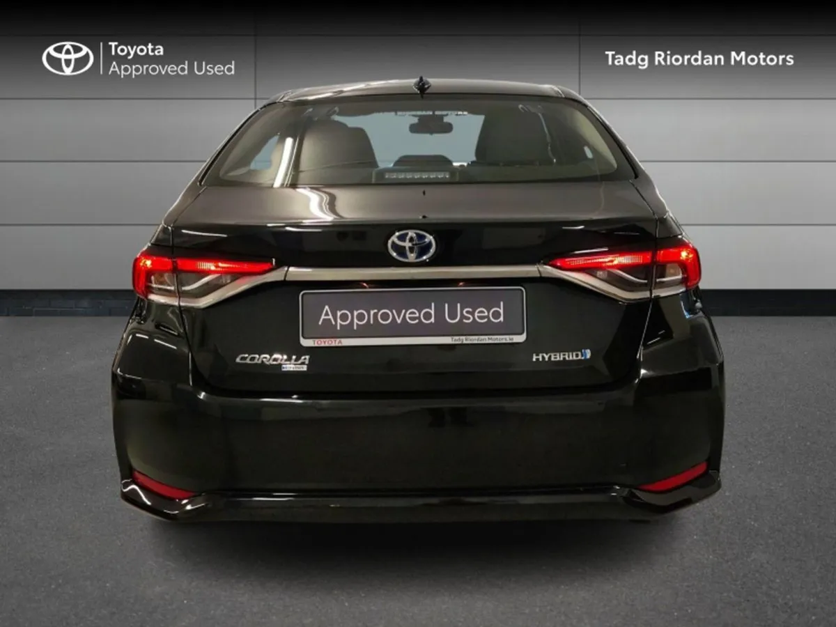 Toyota Corolla Hybrid Luna - Image 4