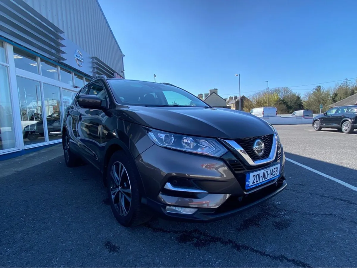 Nissan QASHQAI 1.3 PET SV Premium Automatic 24 Mo - Image 4