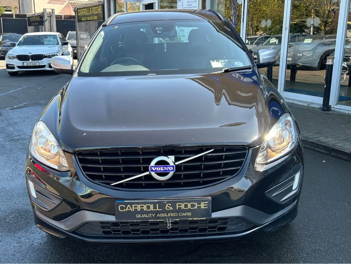 Volvo XC60 2.4d D4 R-design NAV AWD 190BHP - Beau - Image 4