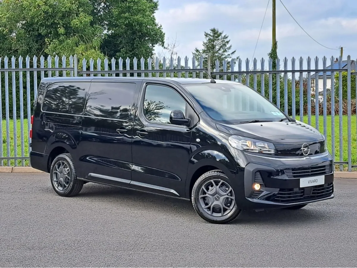 Opel Vivaro Sportive 1.5td 120BHP L2h1  rev Camer - Image 3