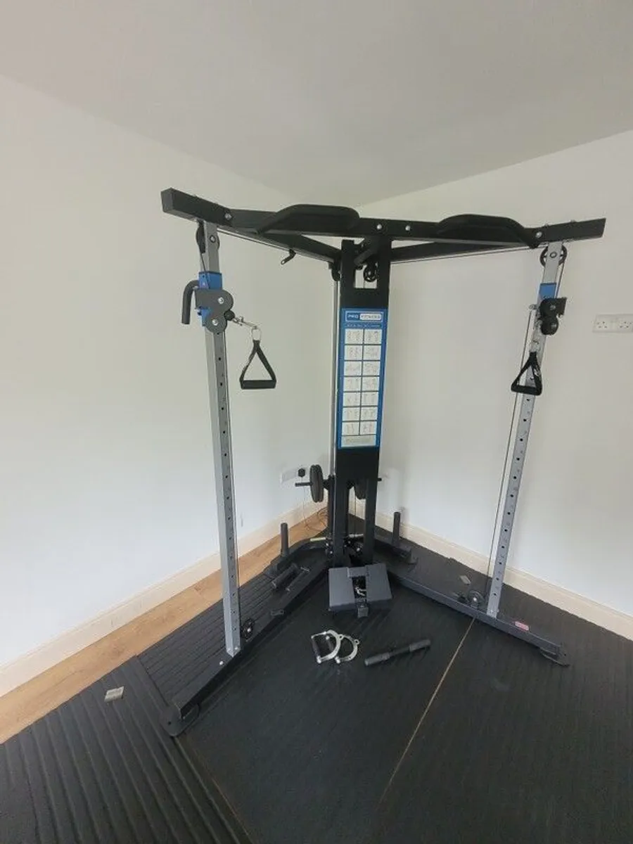 Gym equipment - Image 1