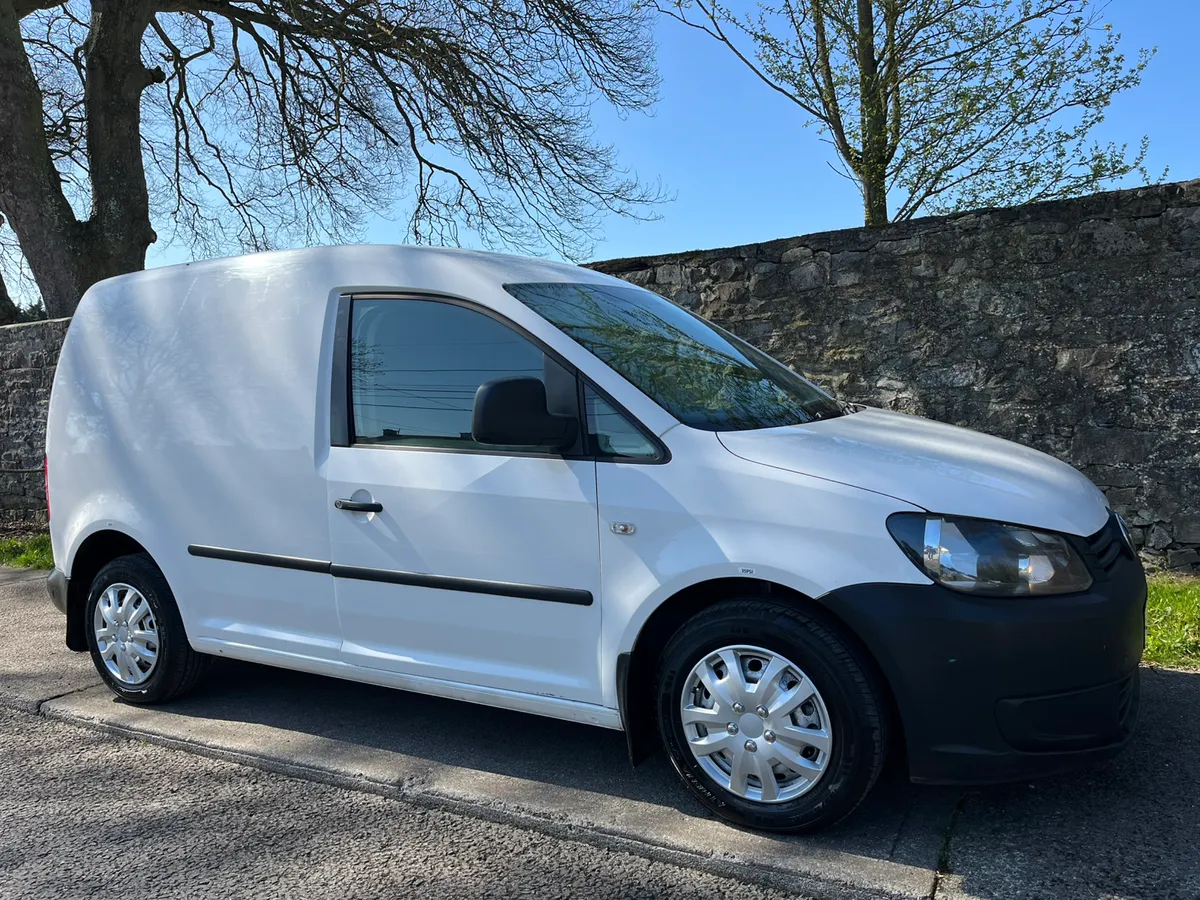 VW CADDY 1.6 TDI // HUGE SERVICE HISTORY - Image 1