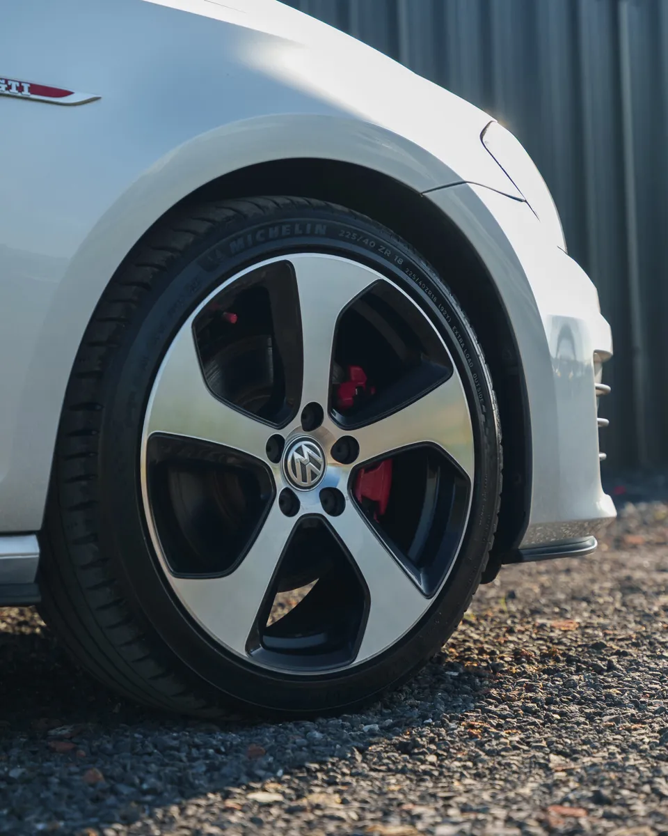 Volkswagen Golf Gti - Image 3