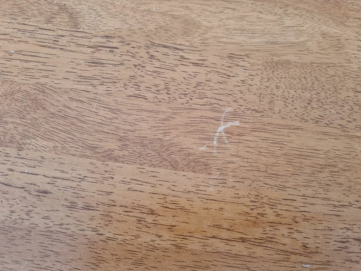 Dining table and chairs - Image 2